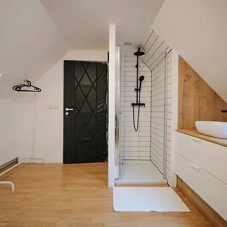 Kesta Apartment *